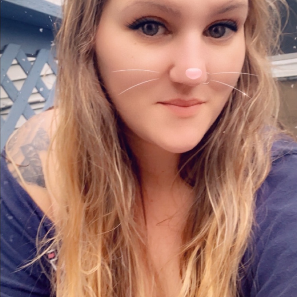 Meet your Posher, Celeste